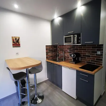 Cozy In Juan Les Pins 700m From Apartman *