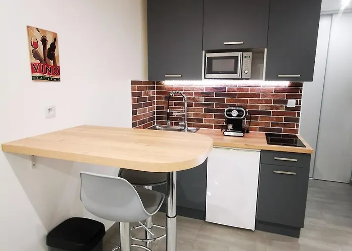 Cozy In Juan Les Pins 700m From